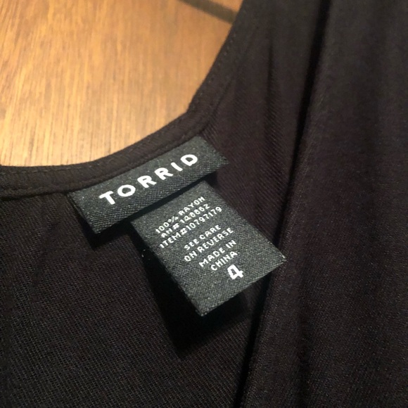 Torrid Short Sleeve Blouse - Picture 4 of 5